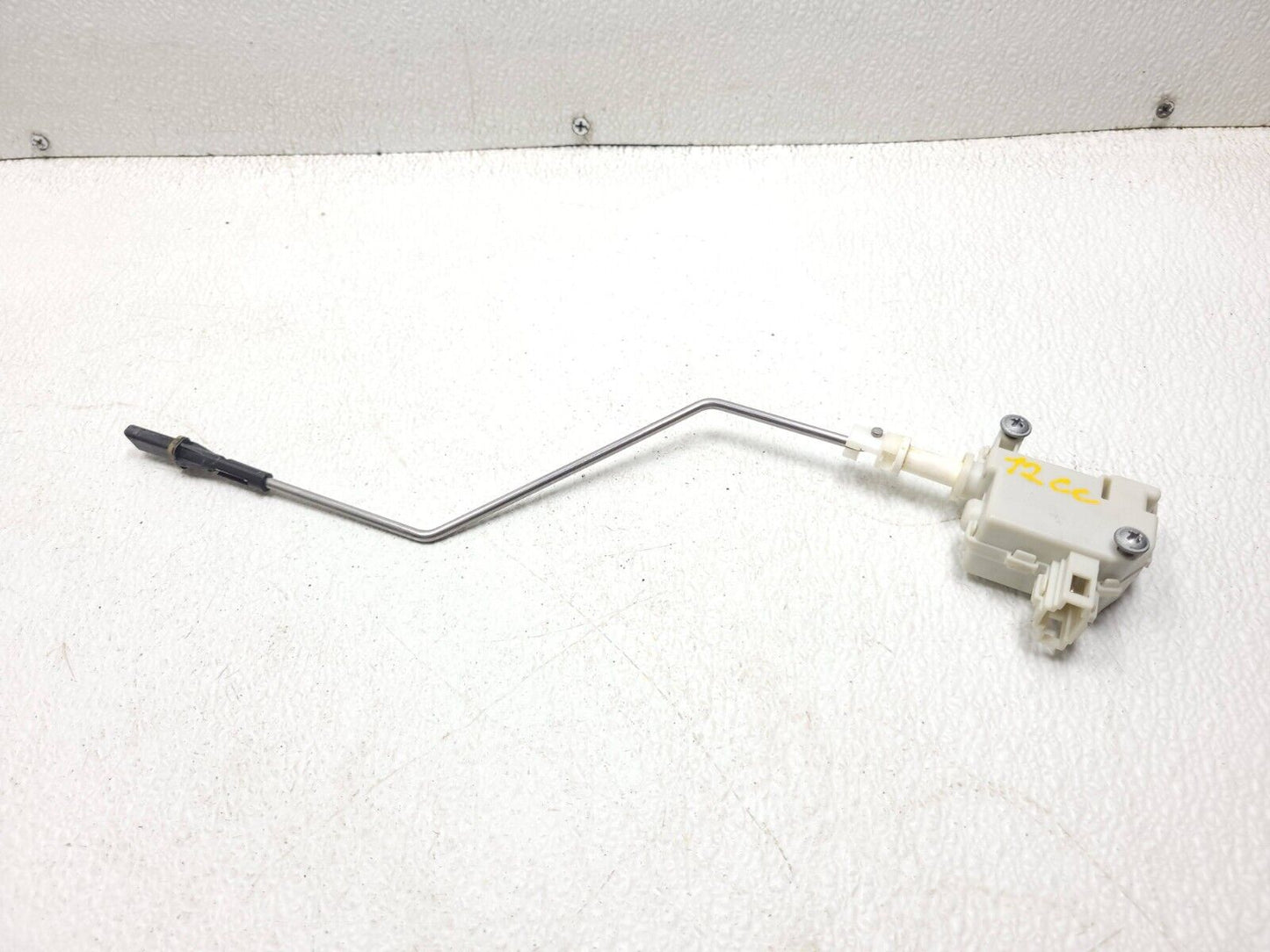 09 10 11 12 Volkswagen Cc Fuel Tank Door Lid Lock Actuator OEM