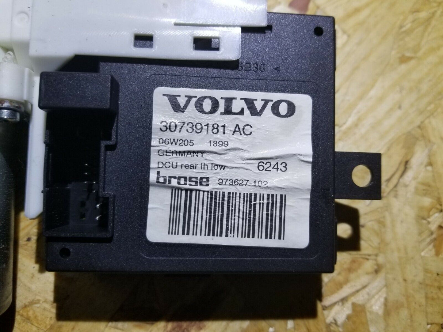 05 06 07 Volvo S40 Rear Left Driver Side Door Window Regulator Motor OEM