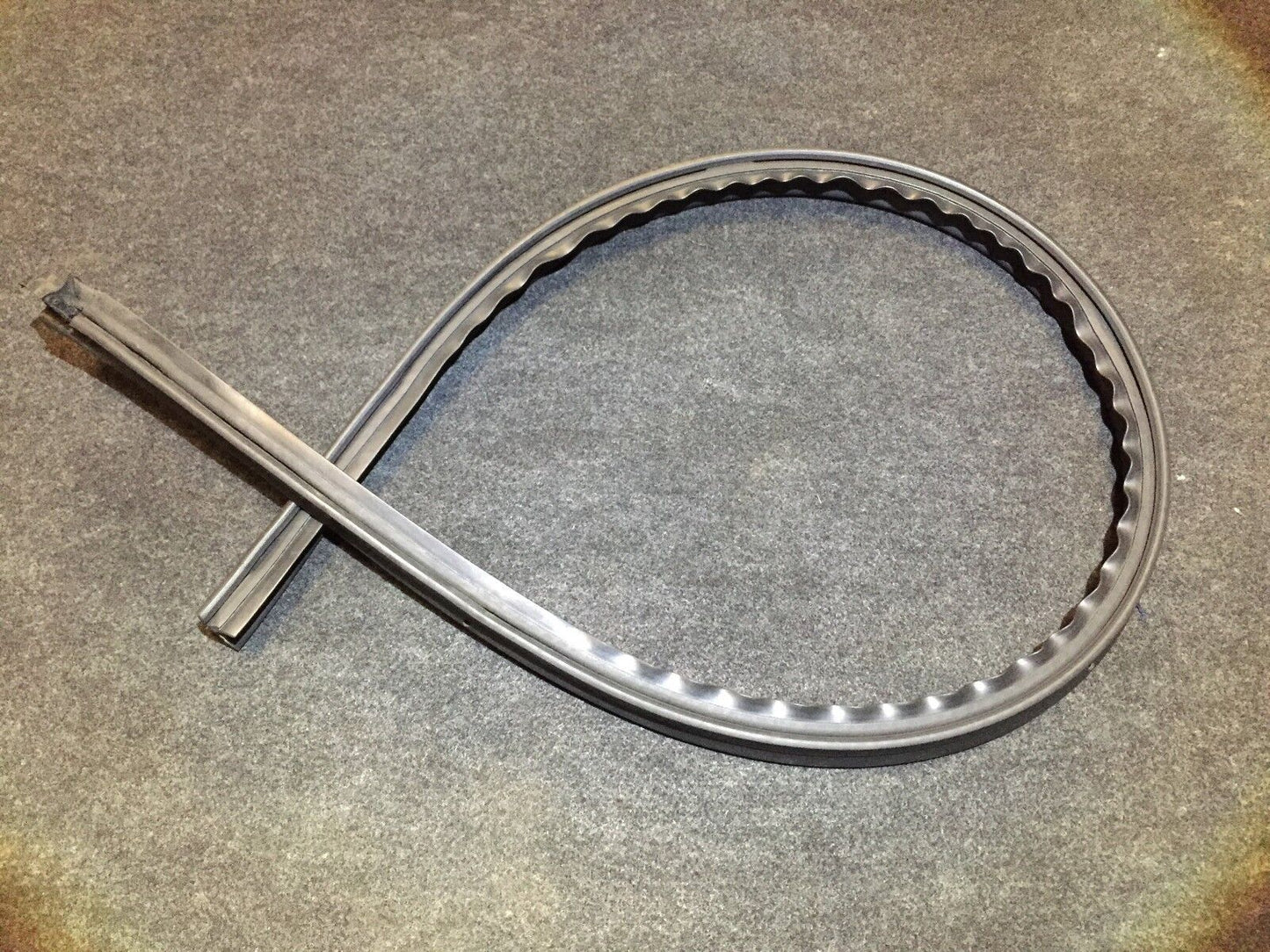 04 05 06 Audi A4 B6 Convertible Rain Tray Weather Stripping Seal OEM