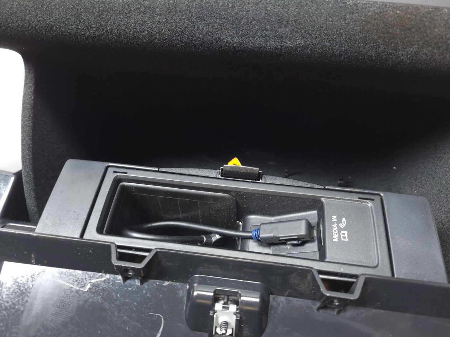 09 10 11 12 Volkswagen Cc Glove Box 3aa857938 OEM