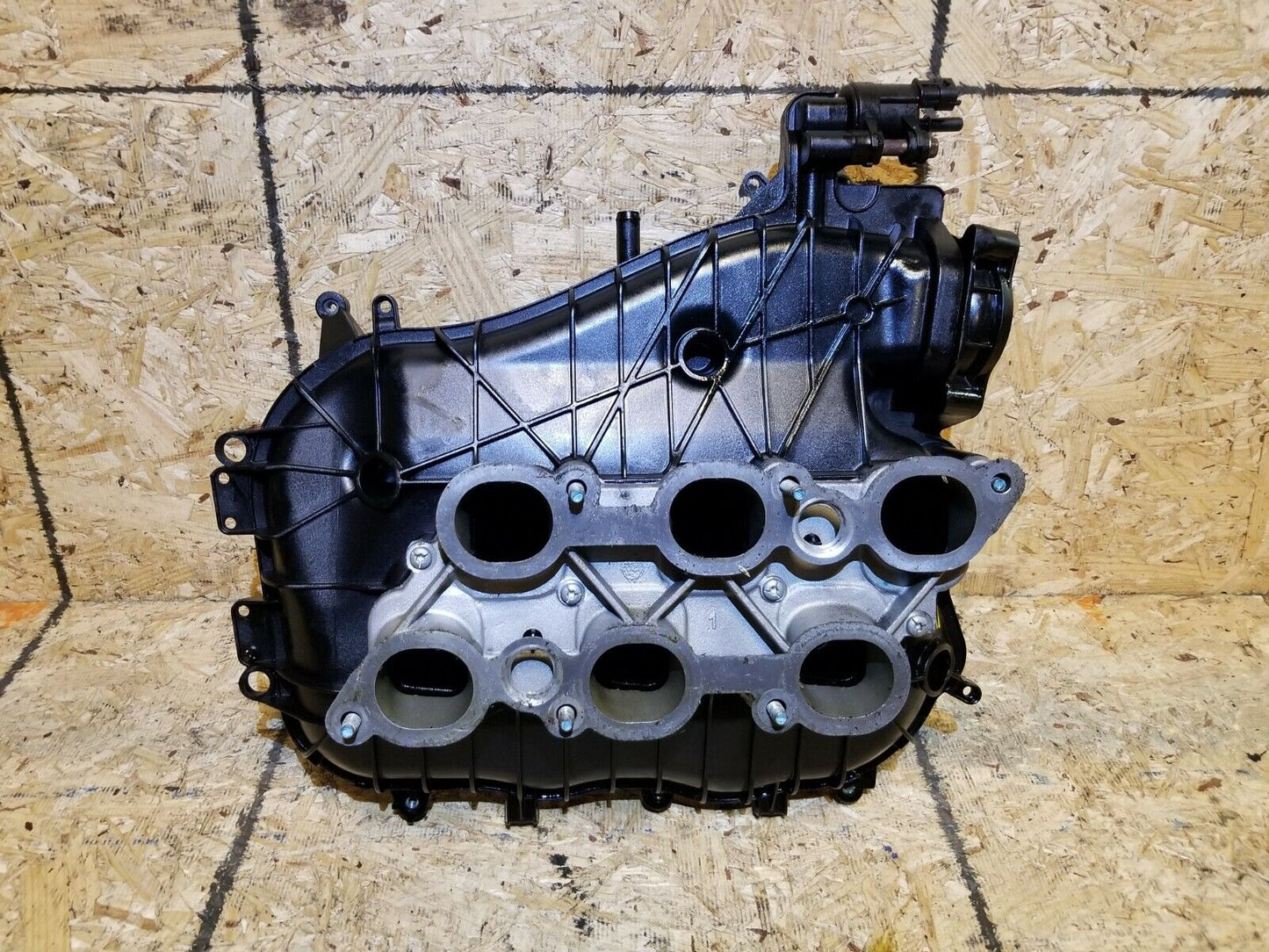 13 14 15 GMC Acadia Upper Intake Manifold 12647986 OEM