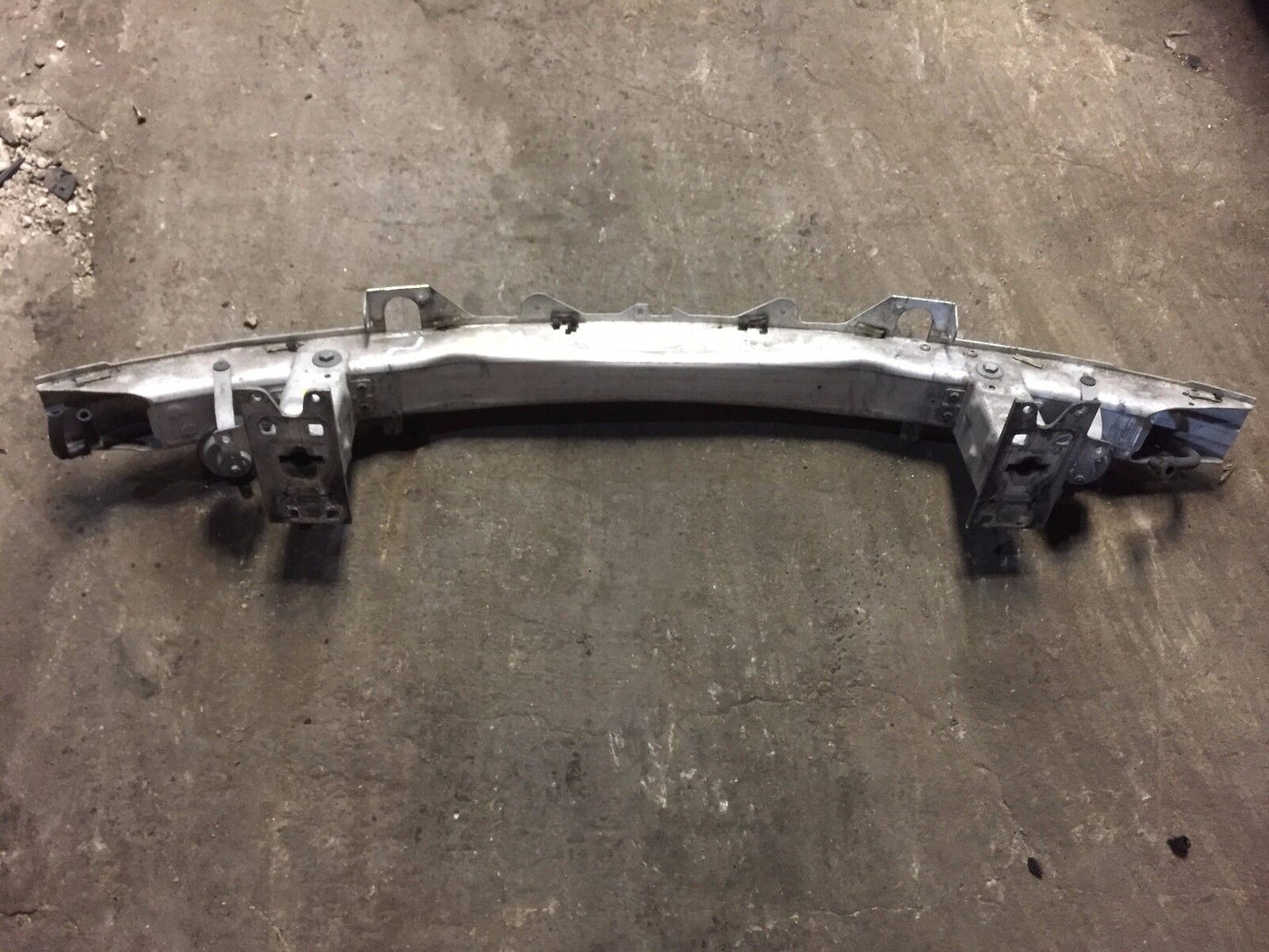 02 03 04 05 06 07 BMW 745li E65 Front Bumper Reinforcement Impact Bar OEM