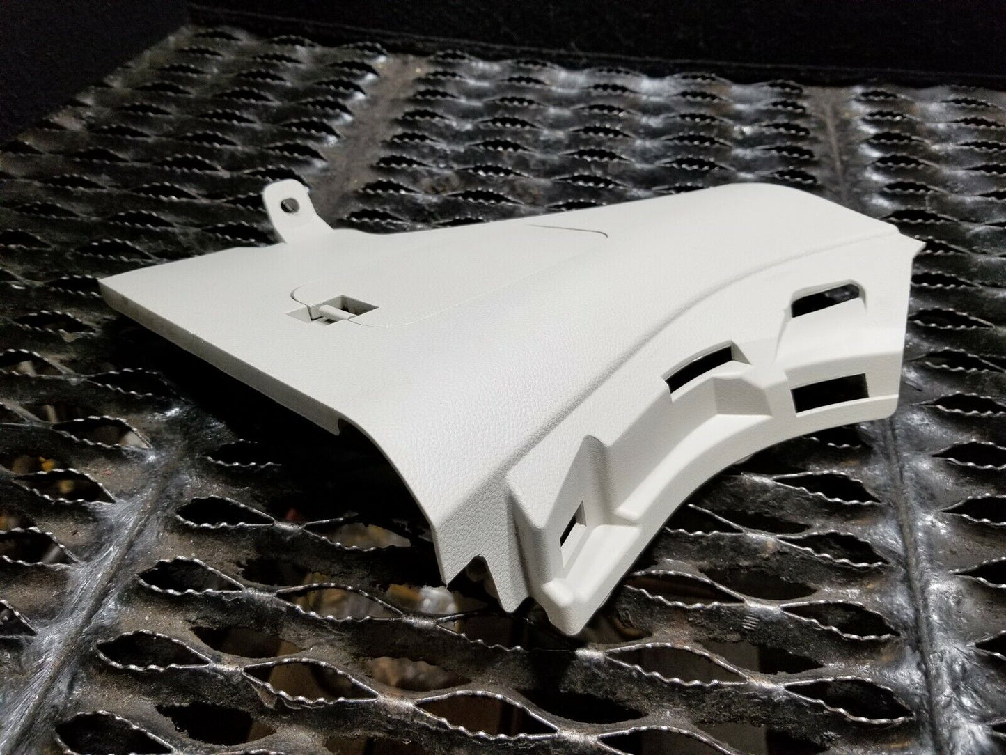 10 11 12 13 Infiniti G37 Coupe Front Left Driver Side Kick Panel Trim OEM 99k
