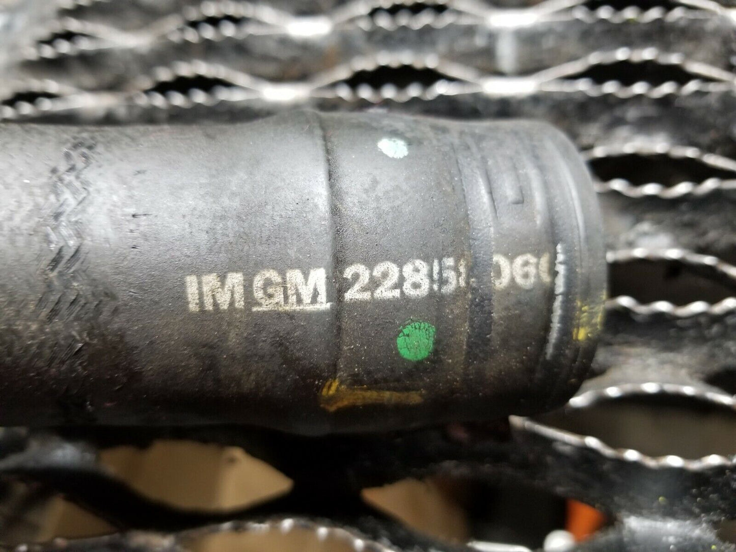 13 14 15 GMC Acadia Engine Radiator Cooling Upper Inlet Hose Line 3.6l OEM