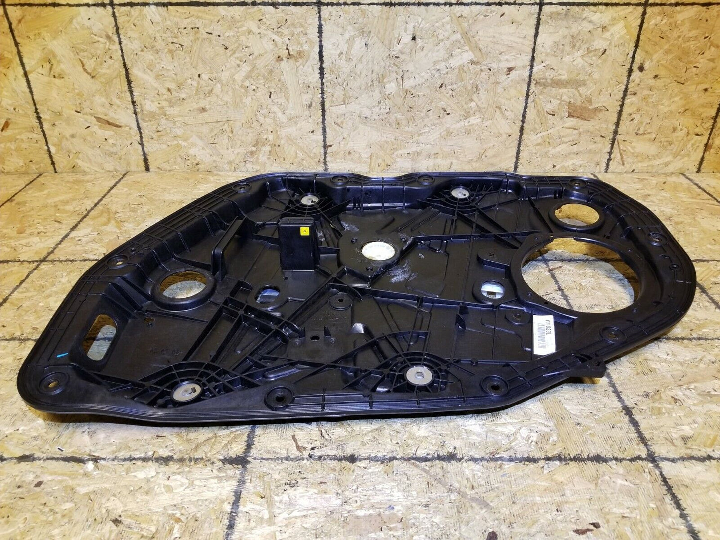 14 15 16 Kia Forte Front Right Pass Side Door Window Regulator Panel OEM 27k