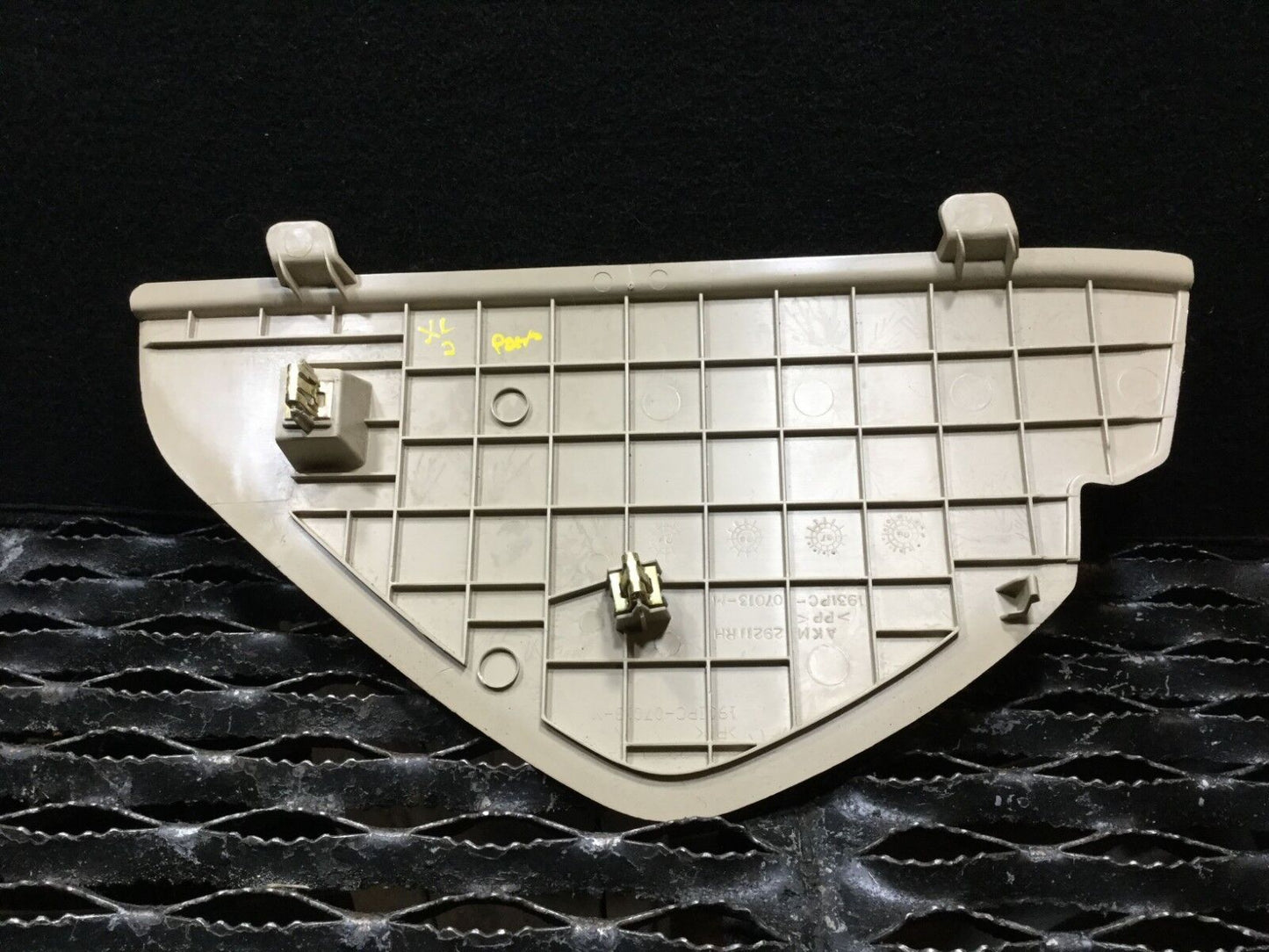 07 08 09 Suzuki Vitara Xl-7 Dash End Cap Cover Right Passenger Side OEM