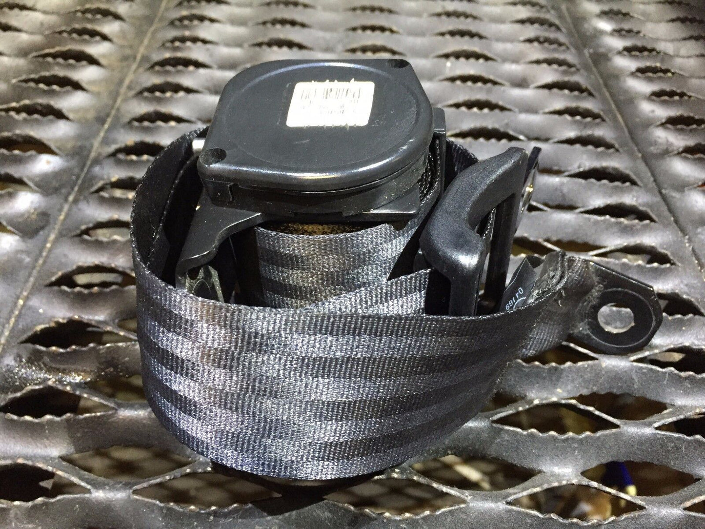 06 07 08 09 Saab 9-5 95 Sdn Rear Center Mid Seat Belt Retractor 12756309 OEM