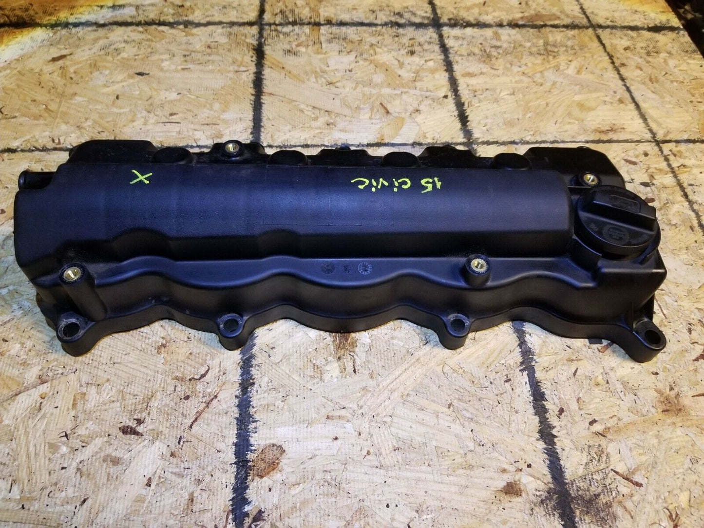 13 14 15 Honda Civic Sdn 1.8l Engine Valve Cover OEM 51k