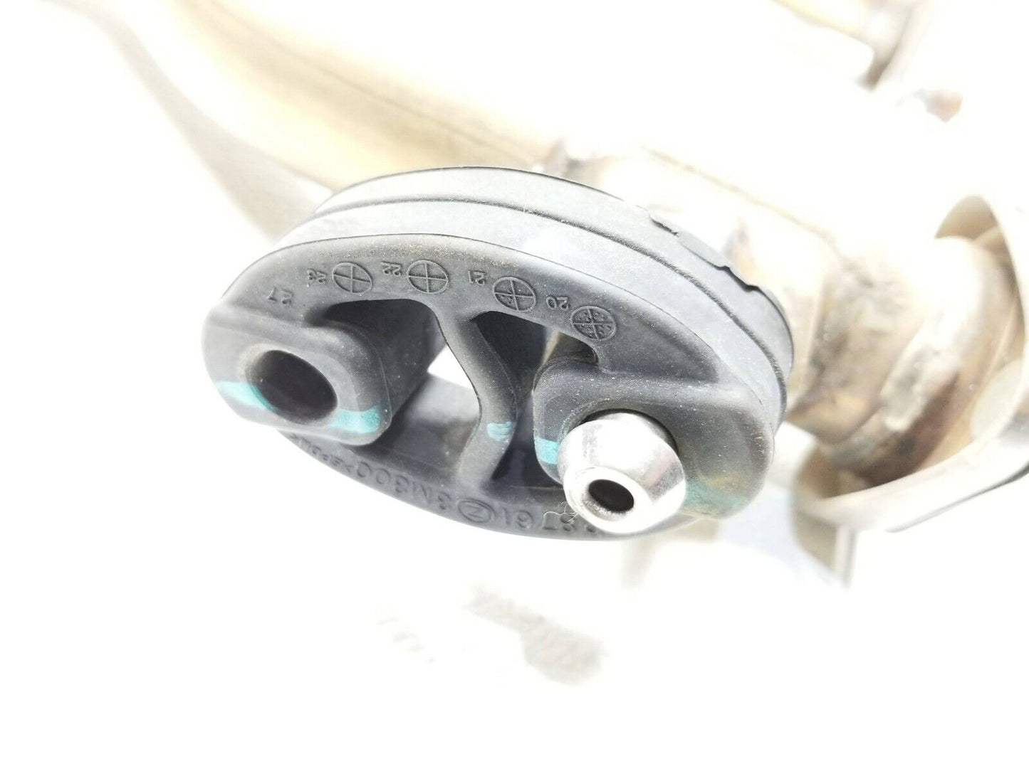 21 22 Kia Stinger 3.3l AWD Center Exhaust Pipe OEM 312 Miles