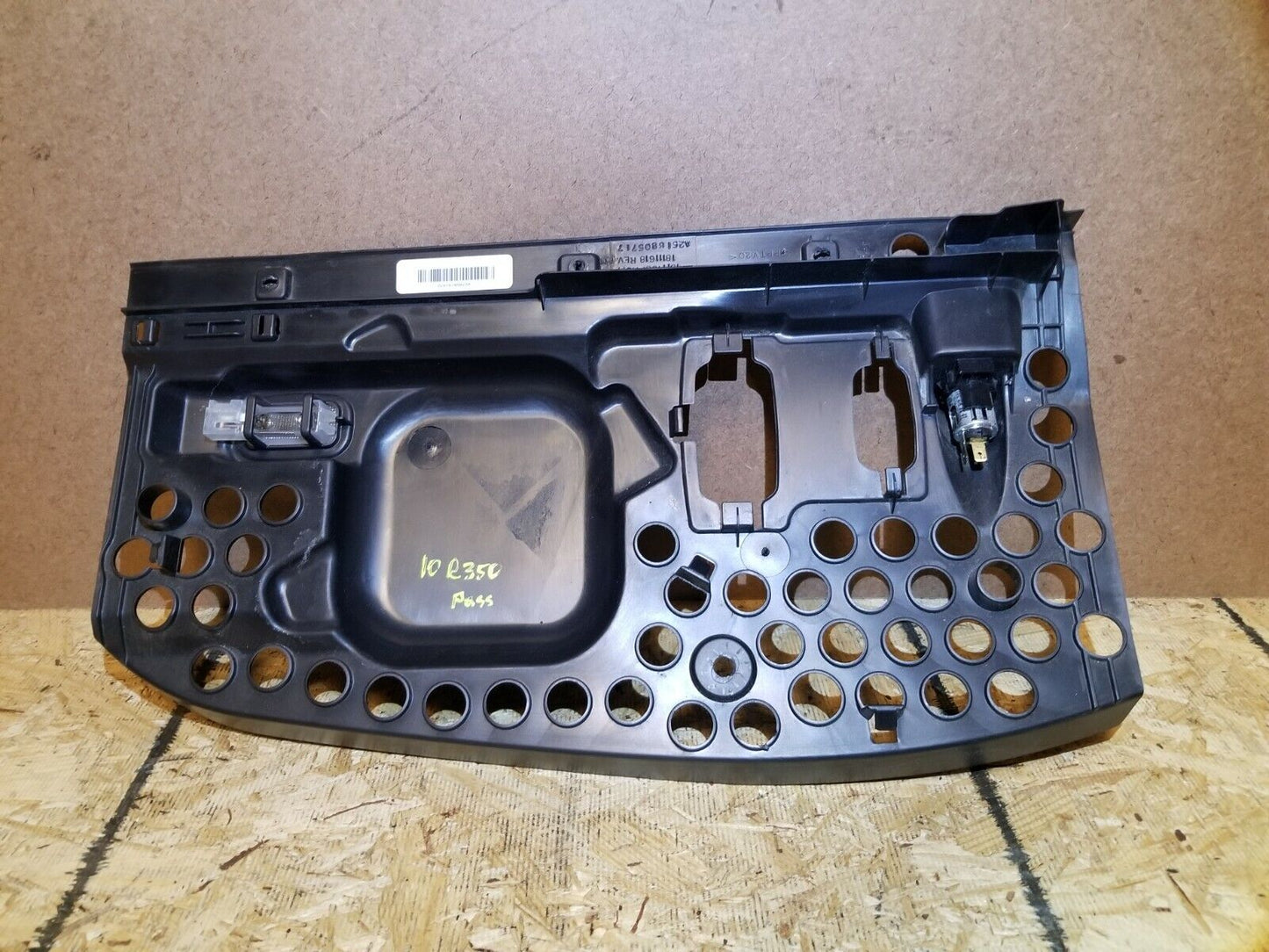 07 08 09 10 Mercedes-benz R350 Under Dash Right Pass Side Cover Trim Panel OEM