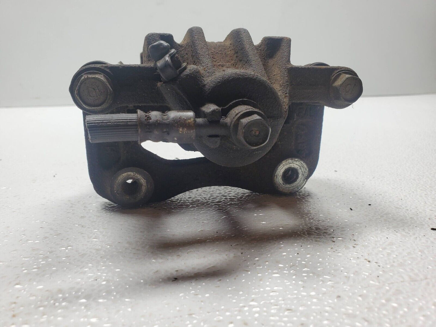 06 07 08 09 10 Hyundai Sonata Rear Right Passenger Brake Caliper OEM 42k Miles