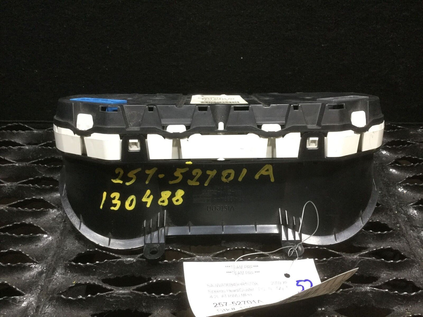 09 2009 Jaguar XF Instrument Cluster Speedometer Gauge Mph OEM N52