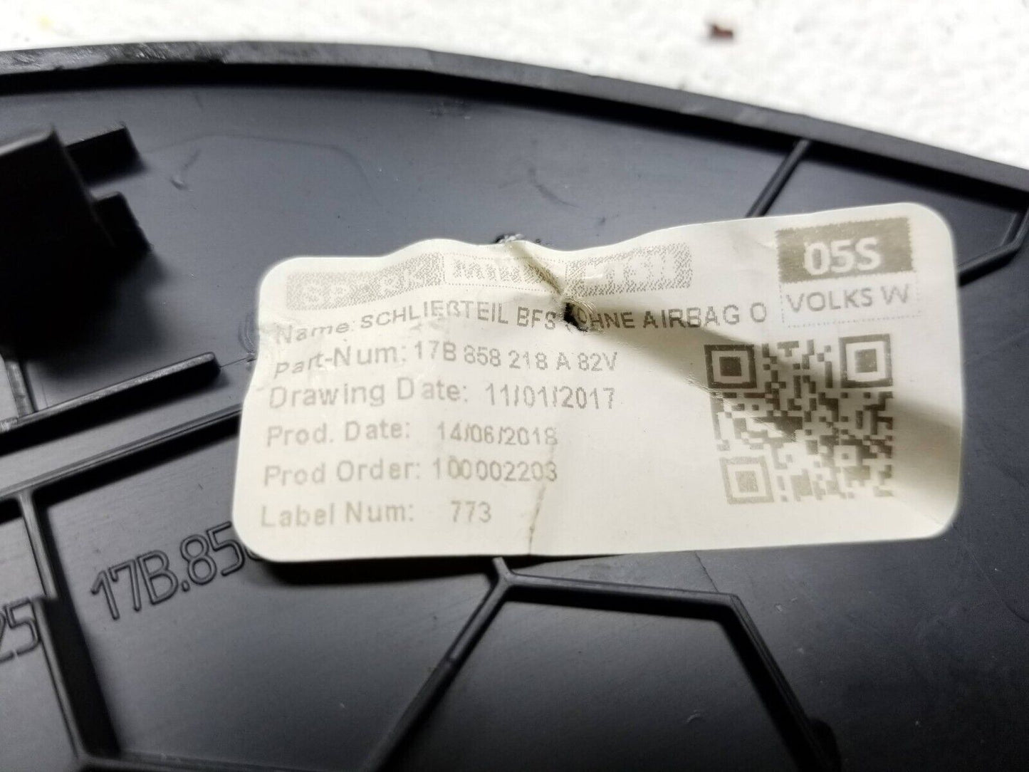 19 20 21 Volkswagen Jetta Right Passenger Side Dash End Cap Cover OEM