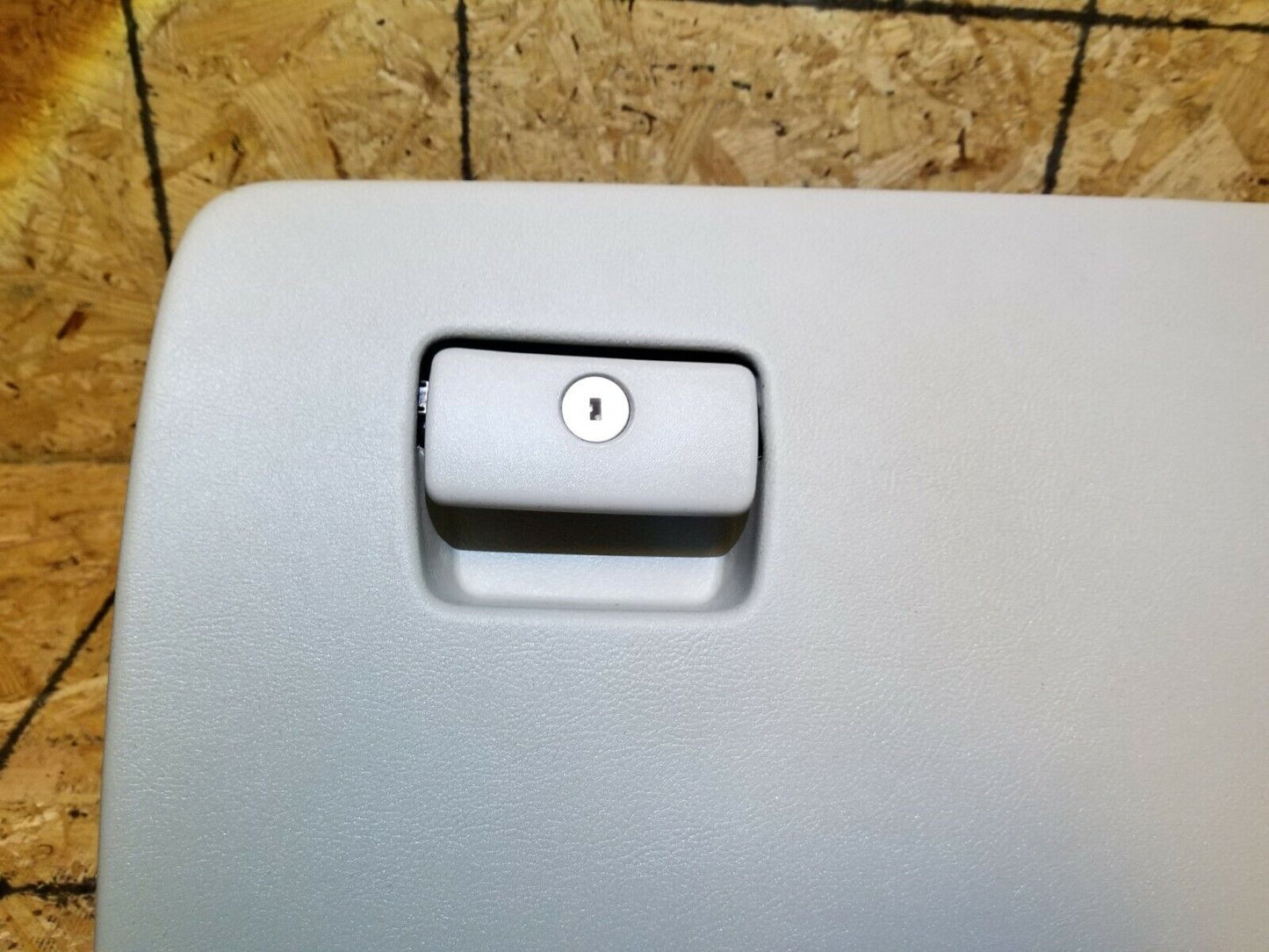 17 18 19 20 Cadillac Xt5 Glove Box OEM 34k