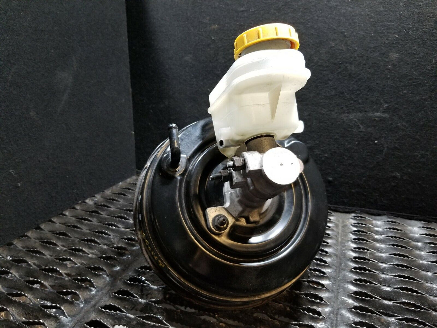 14 15 16 Subaru Forester Power Brake W/ Master Cylinder OEM