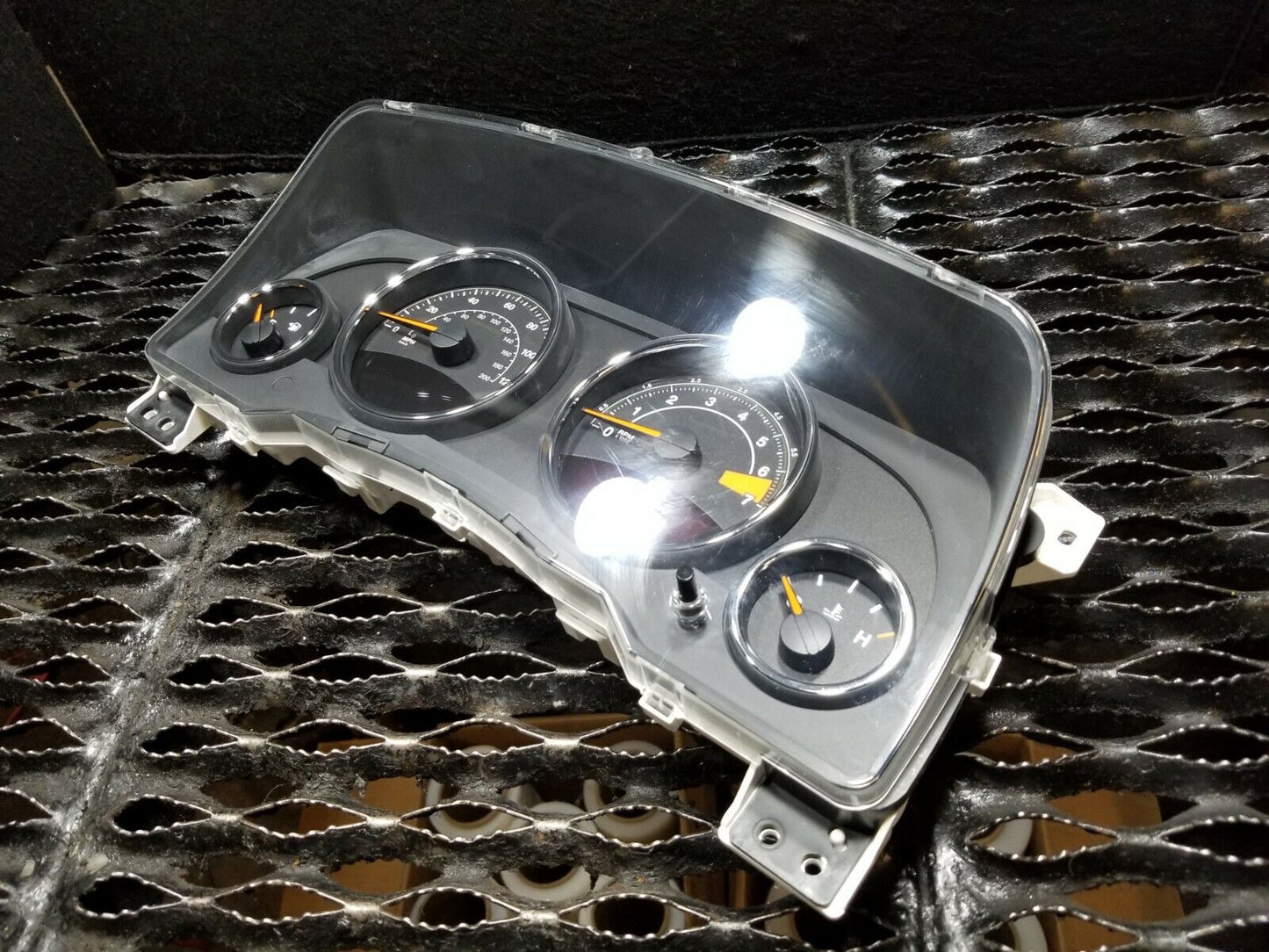 15 16 17 Jeep Compass Speedometer Instrument Cluster Gauge OEM 30k
