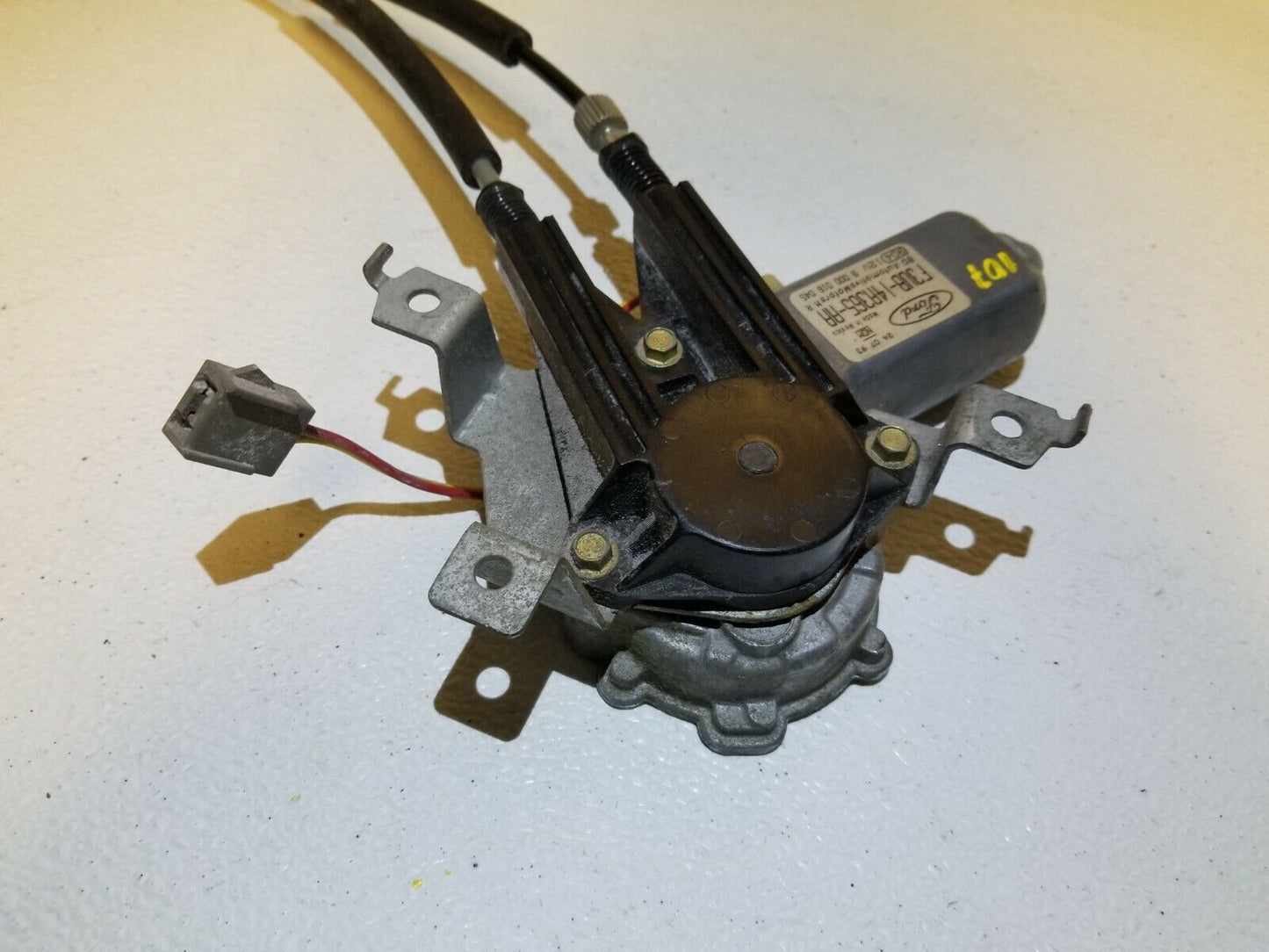 97 1997 Ford E150 Gulf Stream 5.8l Right Front Window Regulator Motor OEM #107