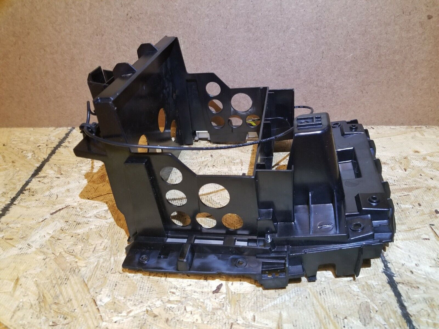 07 08 09 10 Mercedes-benz R350 Climate Control Bracket Panel OEM