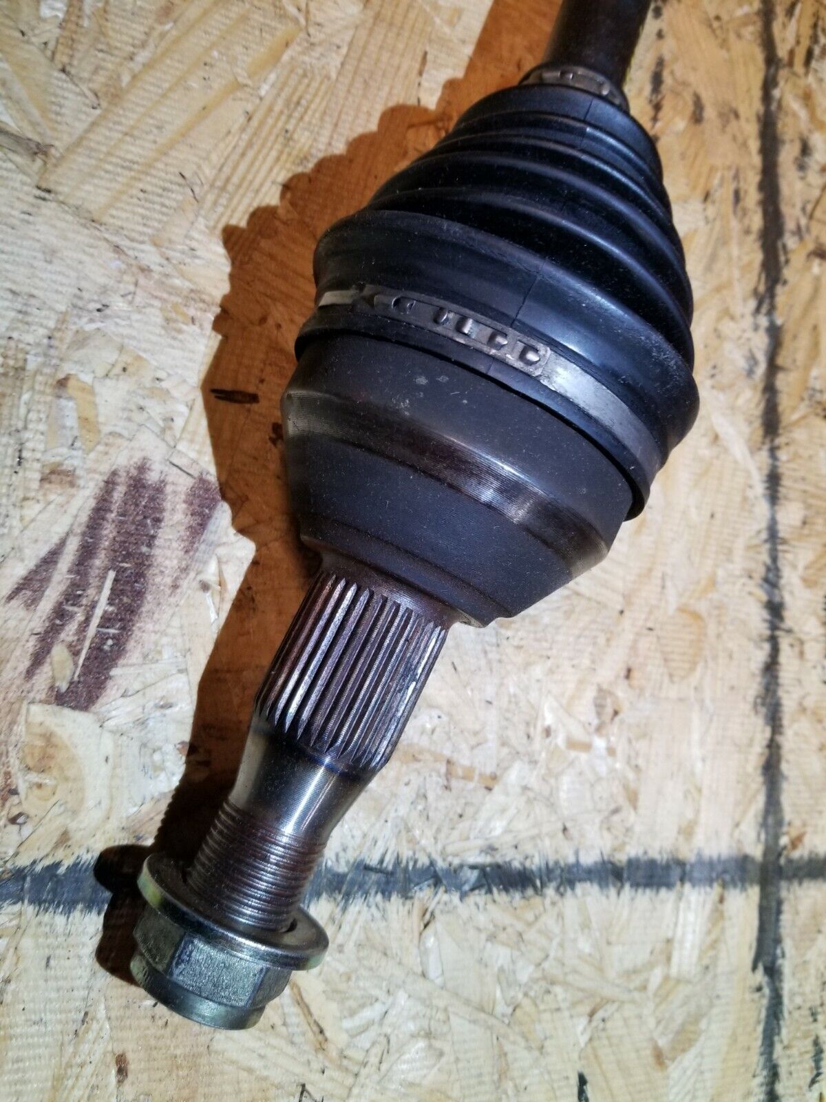 06 07 08 09 10 11 Cadillac DTS 4.6l Front Right Passenger Side Axle Shaft OEM