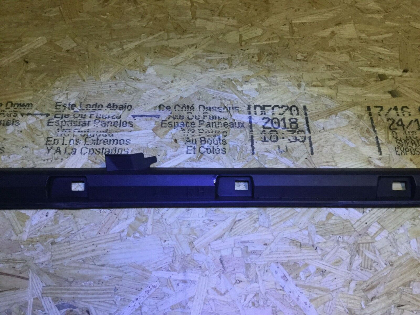 14 15 16 Subaru Forester Rocker Panel Skirt Molding Passenger Side OEM D35