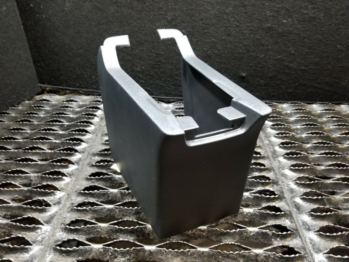18 19 20 Ford Ecosport Center Console Cover Trim OEM 532 Miles