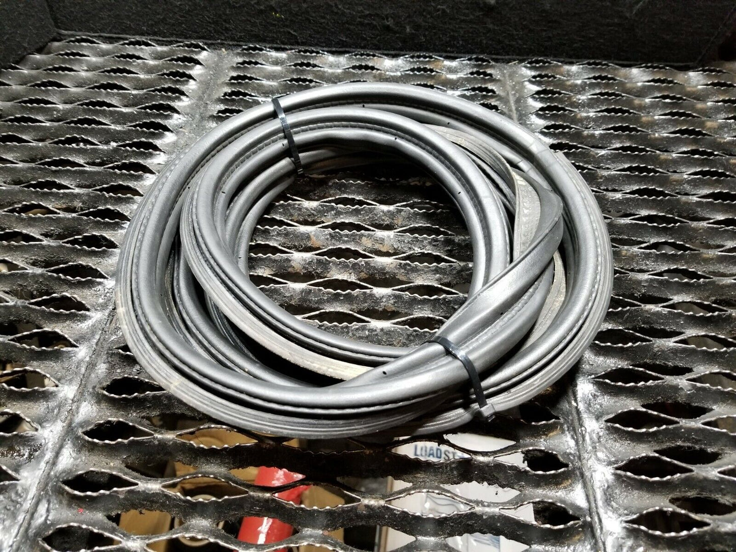 15 16 17 Subaru Legacy Trunk Lid Weatherstrip Seal OEM
