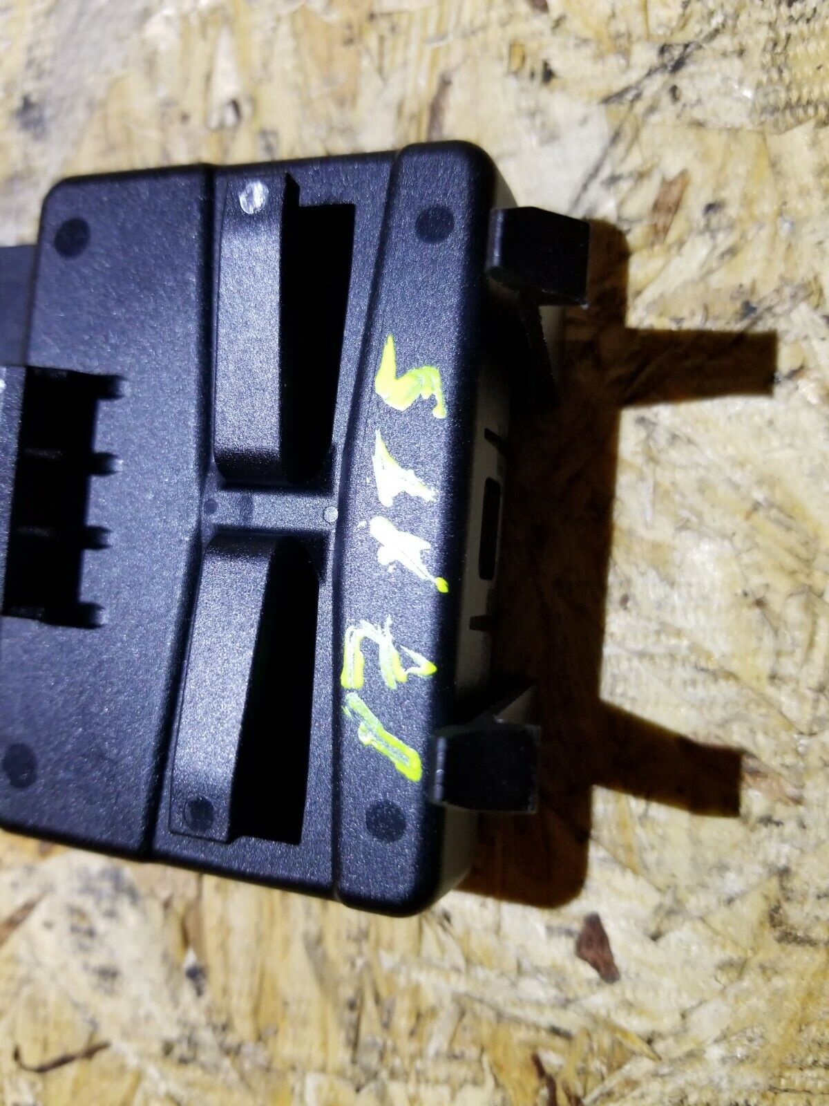 17 18 19 20 Cadillac Xt5 Keyless Entry Receiver Module 13595511 OEM
