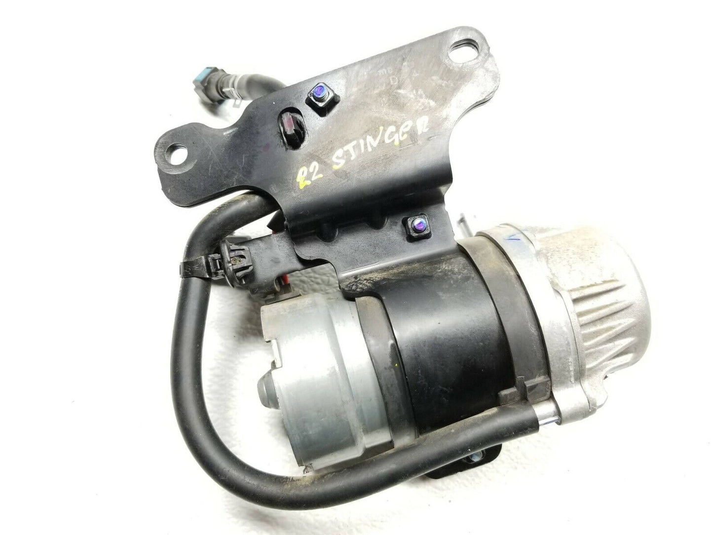21 22 Kia Stinger 3.3l Vacuum Pump 59200-j5150 OEM 312 Miles!
