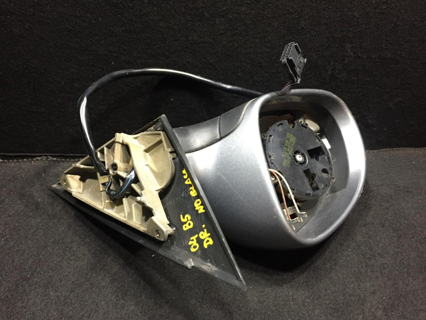 02-05 Volkswagen Passat Left Driver Side Door Mirror W/o Glass OEM D23