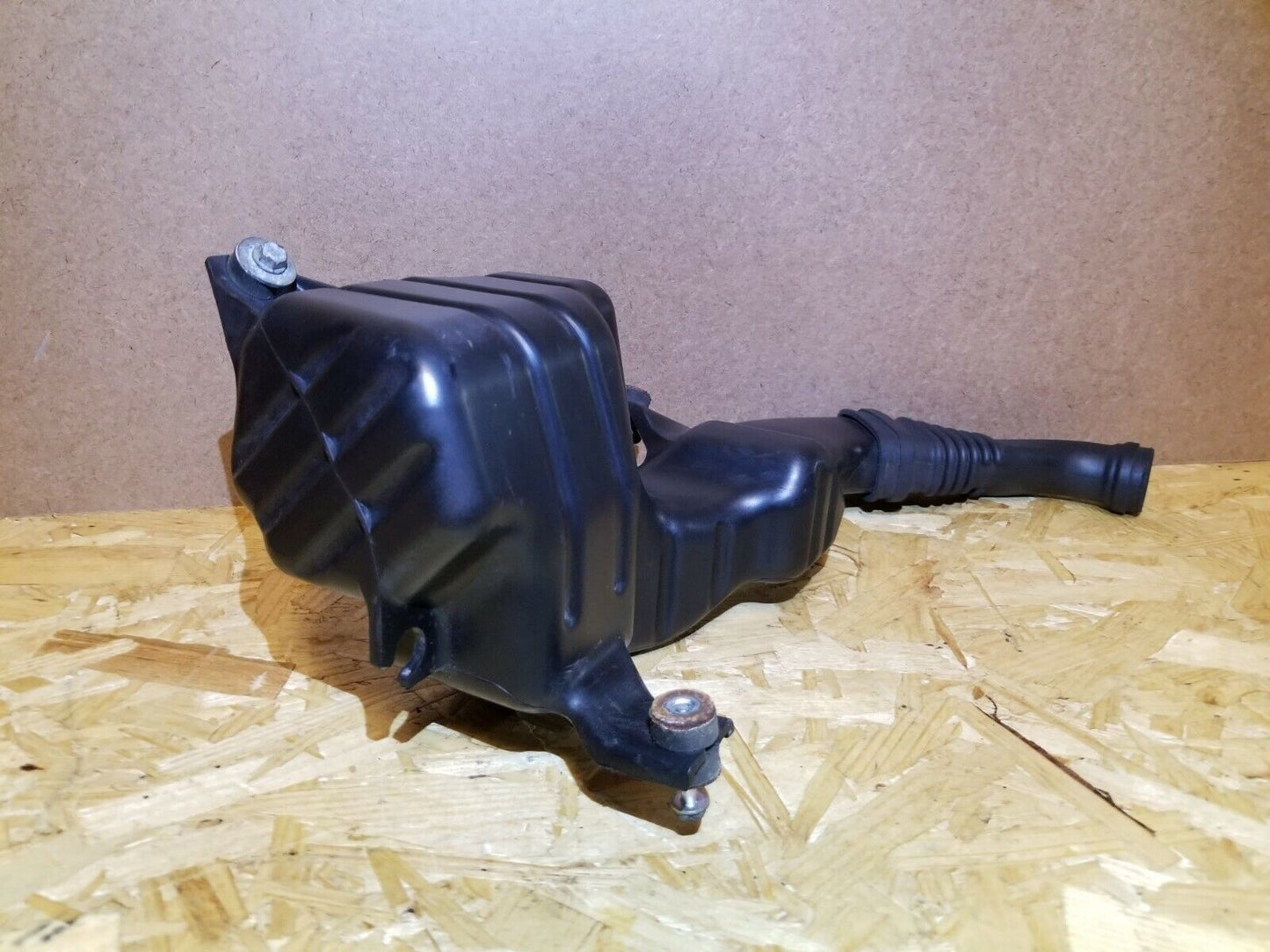 11 12 13 14 15 16 Honda Cr-z Air Intake Resonator Box OEM 82k