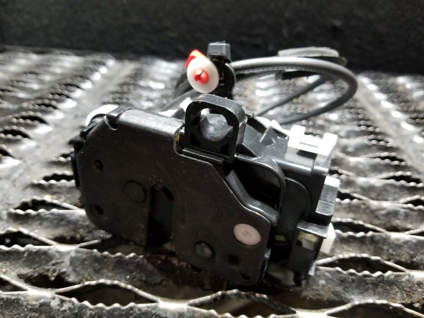14 15 16 Fiat 500 Abarth Front Right Passenger Door Lock Actuator OEM 12k