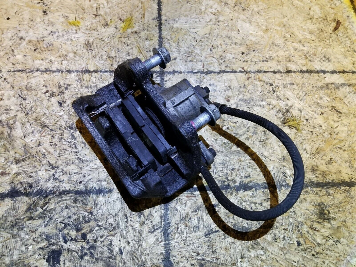 13 14 15 GMC Acadia Rear Left Driver Side Brake Caliper OEM