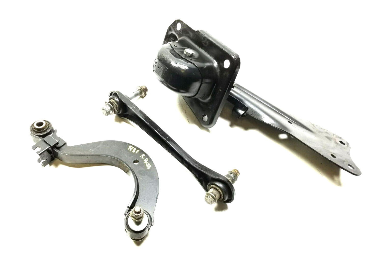 12-19 Volkswagen Passat 1.8t Rear Control Arm Passenger Side Right 3pcs OEM