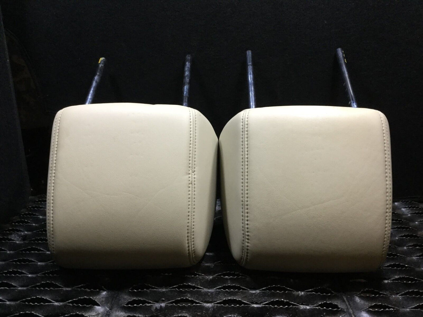 06 07 08 09 Infiniti M35 M45 Front Left & Right Seat Head Rest Headrest 2pcs OEM