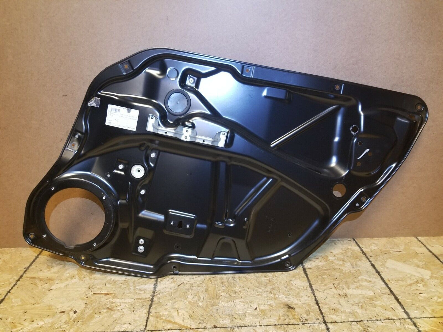 07 08 09 10 Mercedes R350 Rear Right Pass Door Window Regulator Panel OEM