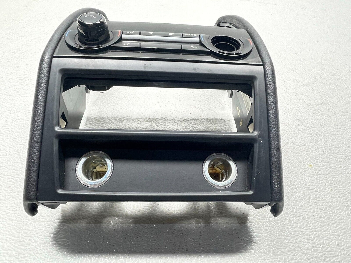 09 10 11 12 BMW 750li Center Console Rear Climate Control Panel Air Vent OEM