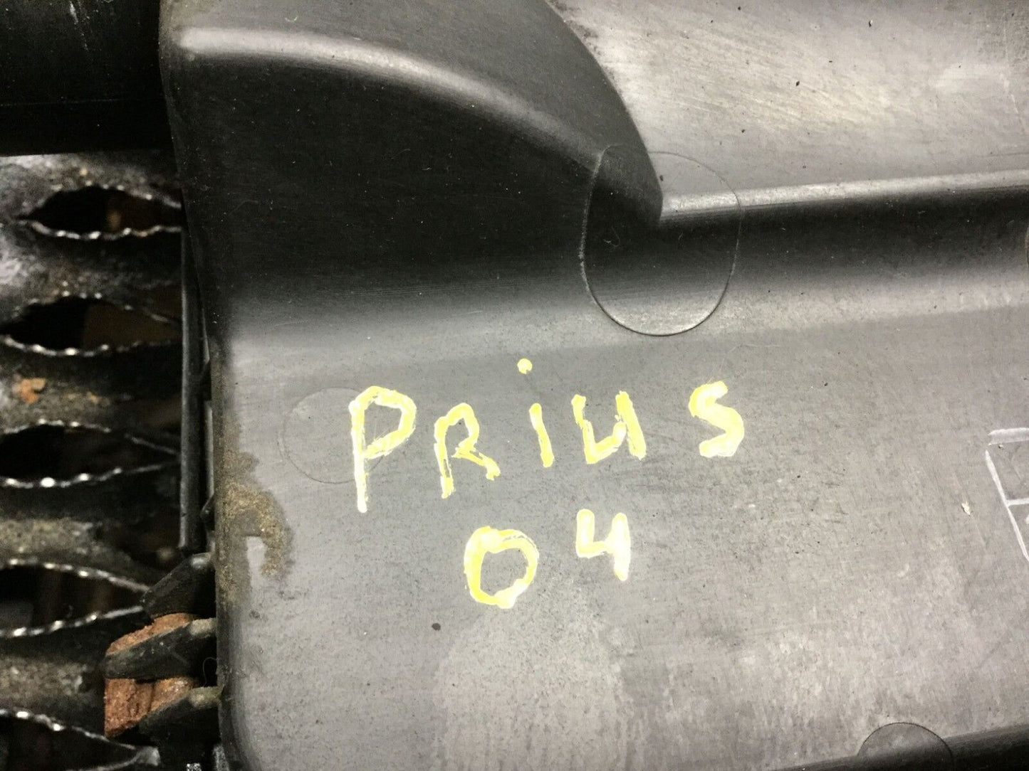 04 05 06 07 08 09 Toyota Prius Air Intake Cleaner Box 100140-6980 OEM
