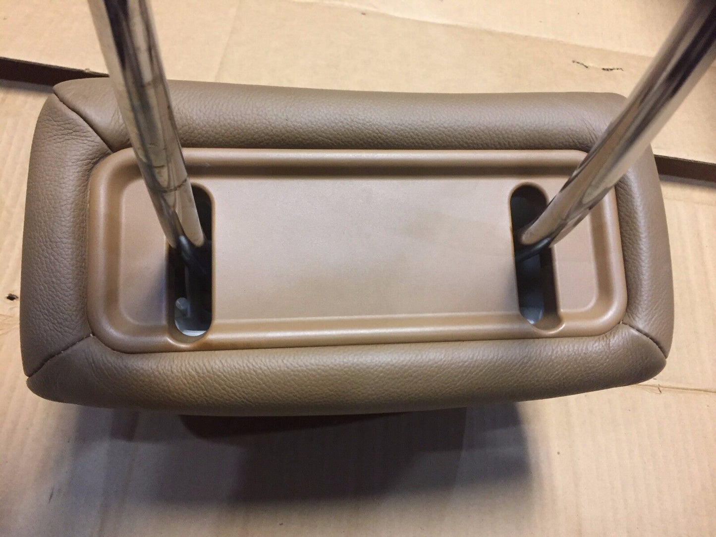 02 03 04 05 BMW 745i 745li E65 Front Right Passenger Seat Headrest Head Rest OEM