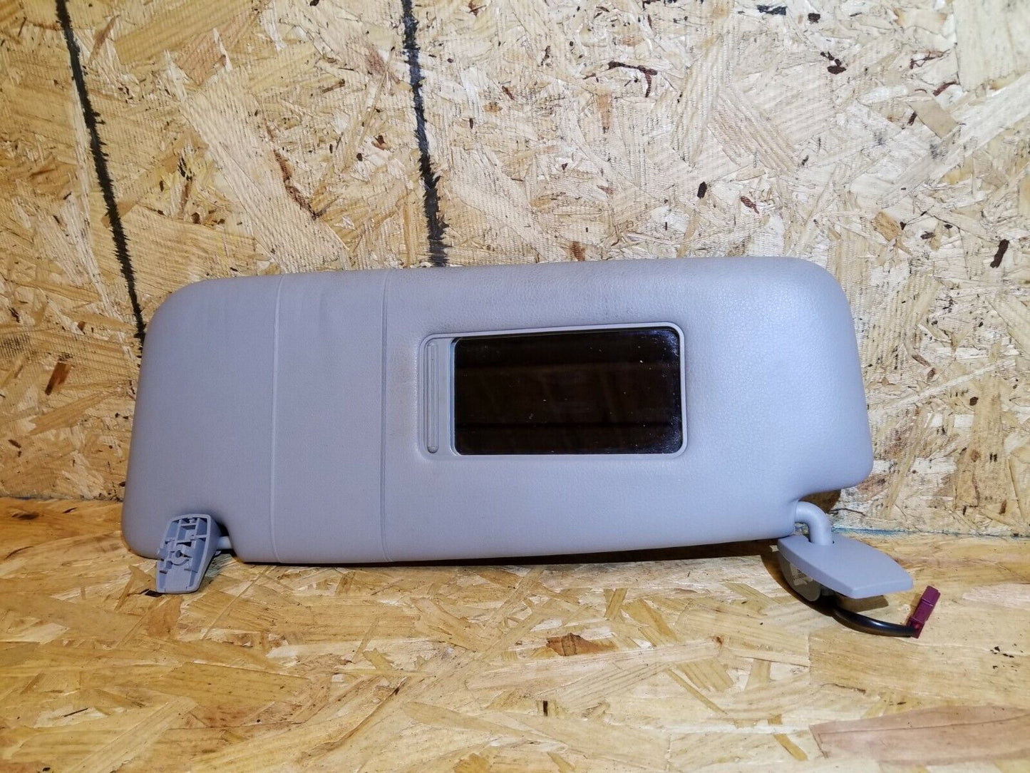 04 05 06 07 BMW 530xi E60 Sun Visor Driver Left OEM