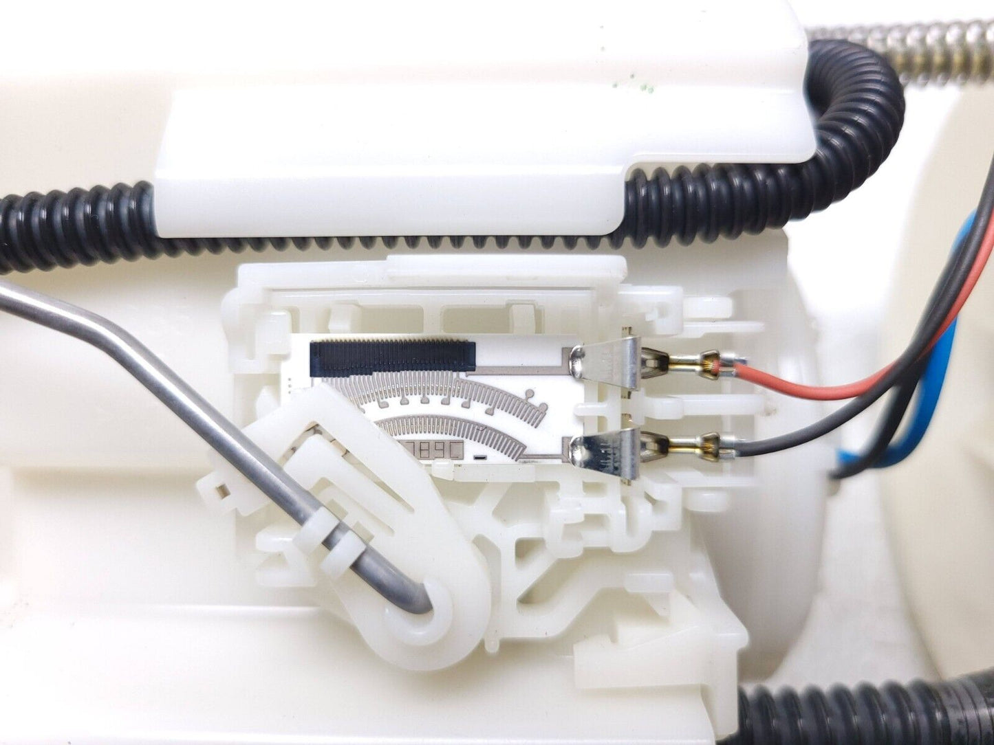 2014 - 2017 Mazda 6 Gas Fuel Pump 292100-0380 OEM