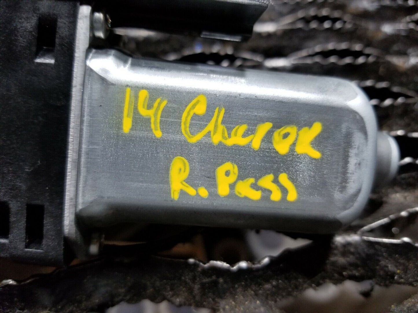 14 15 16 17 Jeep Cherokee Rear Door Window Motor Passenger Side Right  OEM