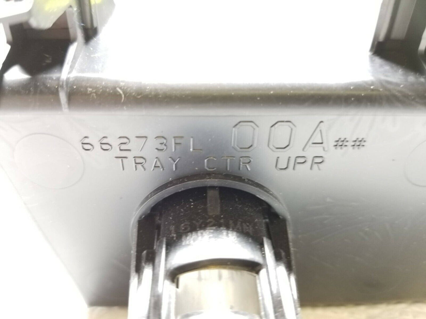 17 18 19 Subaru Impreza Sport Center Console Storage Tray OEM 64k