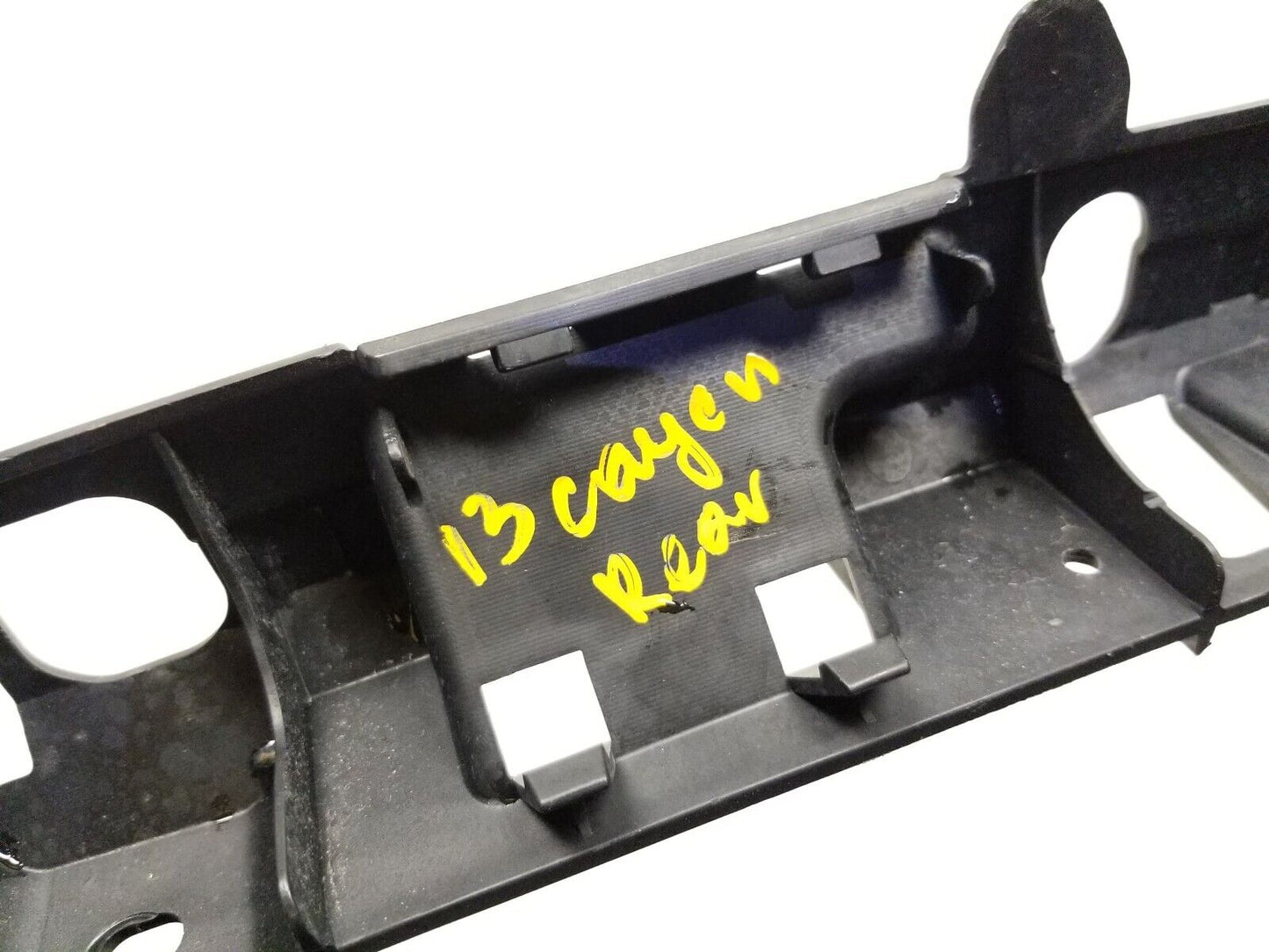 2011 - 2014 Porsche Cayenne Rear Bumper Support Bracket Center 7p5807863 OEM