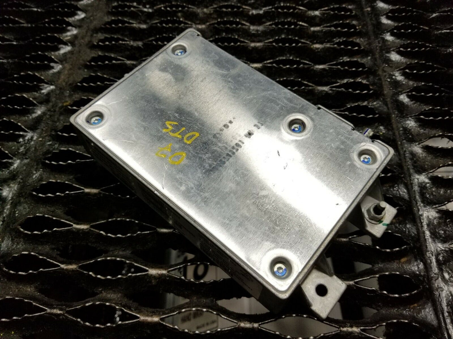 06 07 08 09 10 11 Cadillac DTS Onstar Communication Module 15946134 OEM