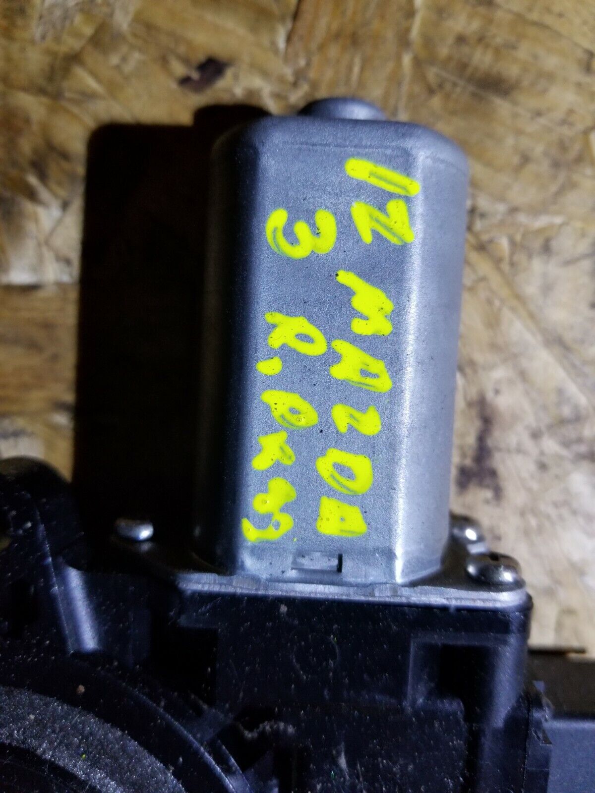 10 11 12 13 Mazda 3 Window Motor Rear Right Passener Side Door OEM