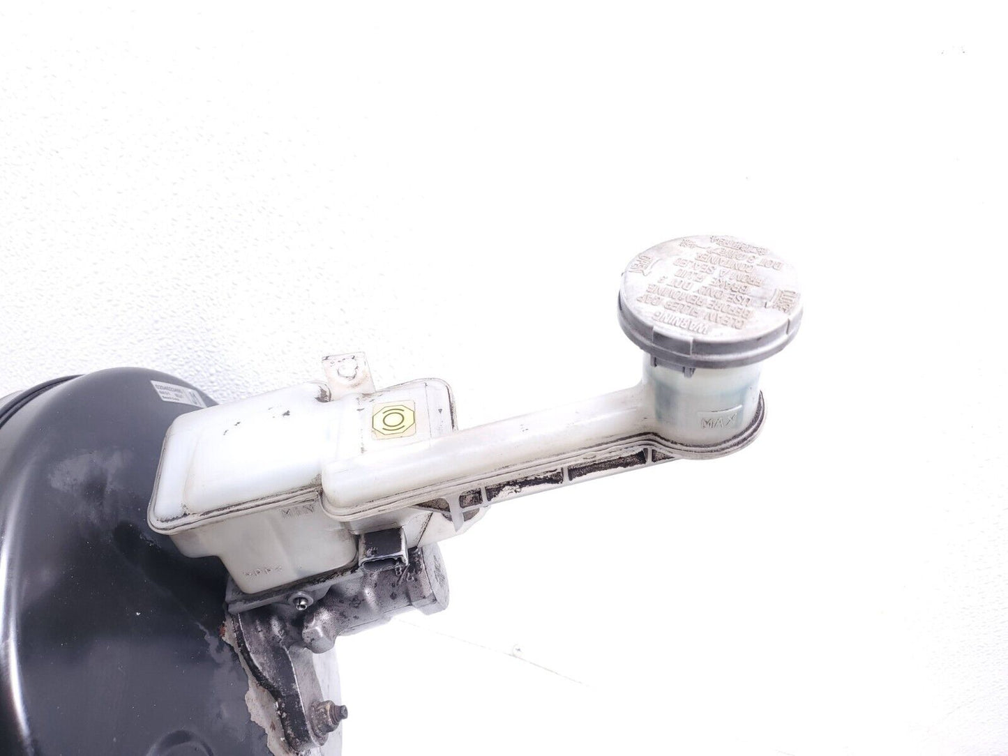 2007 - 2013 Suzuki SX4 Power Brake Booster W/ Master Cylinder OEM