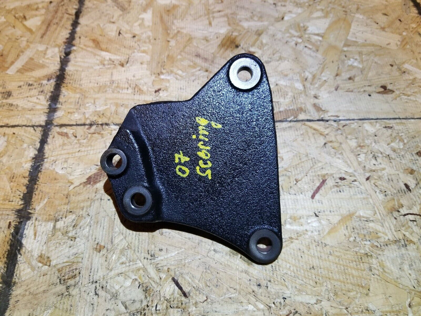 07 08 09 10 Chrysler Sebring 2.4l Engine Mount Btacket OEM