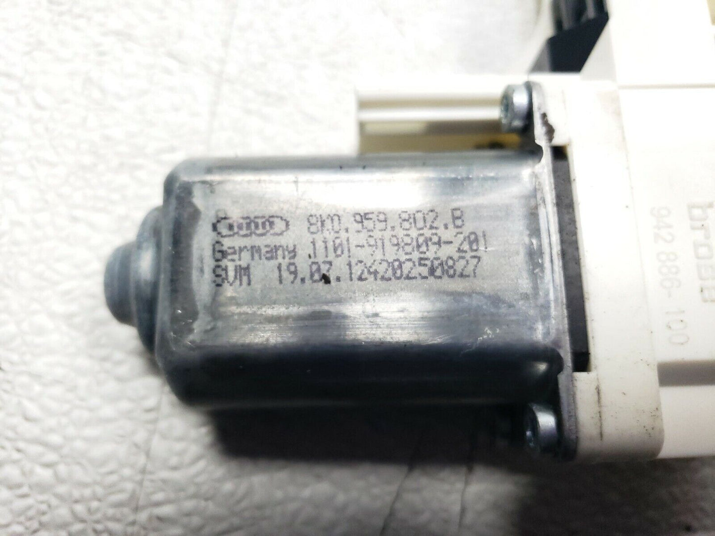 10 11 12 Audi Q5 Front Right Pass Door Window Regulator Motor OEM 72k Miles
