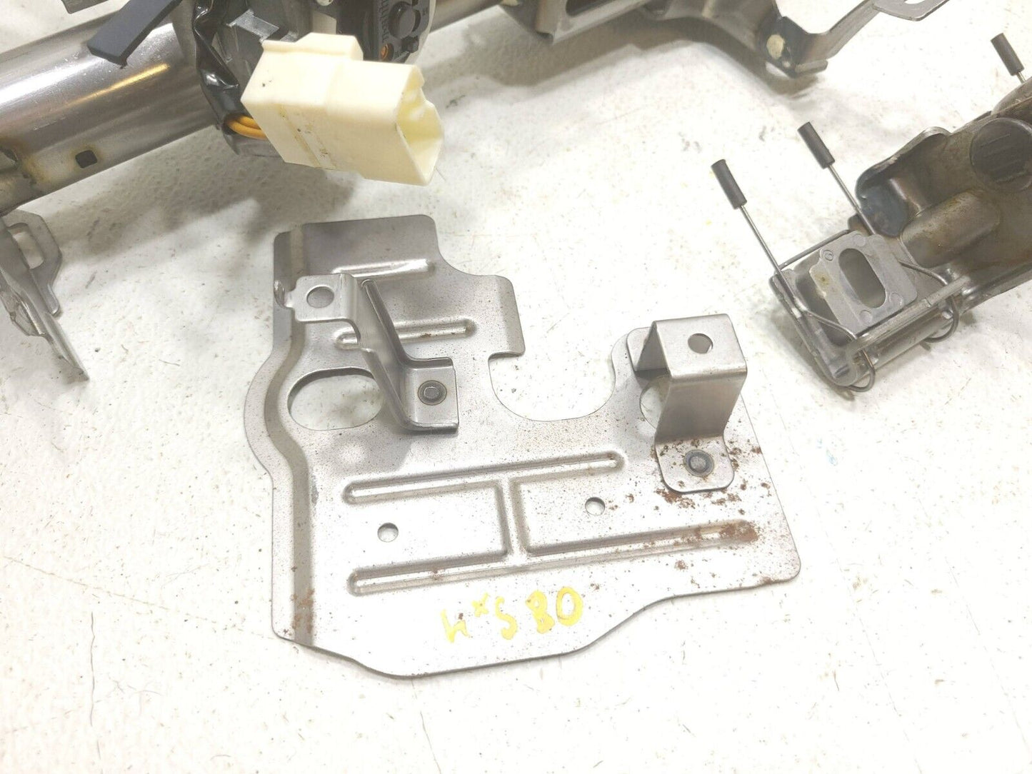 07 - 13 Suzuki Sx4 Hatchback Steering Column W/ Ignition Switch & Key OEM