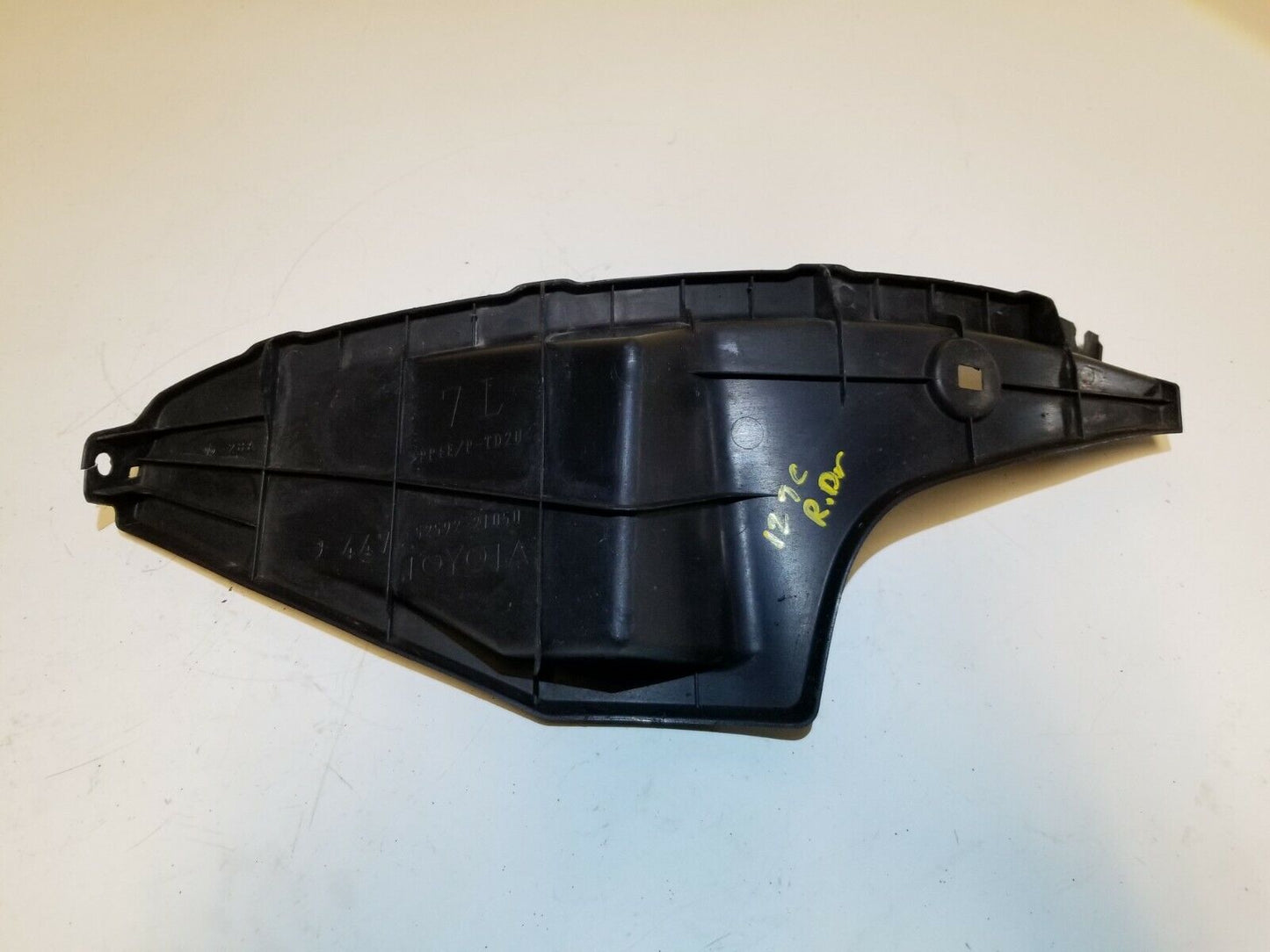 11 12 13 14 15 16 Scion Tc Rear Left Driver Side Bumper Seal Cover OEM